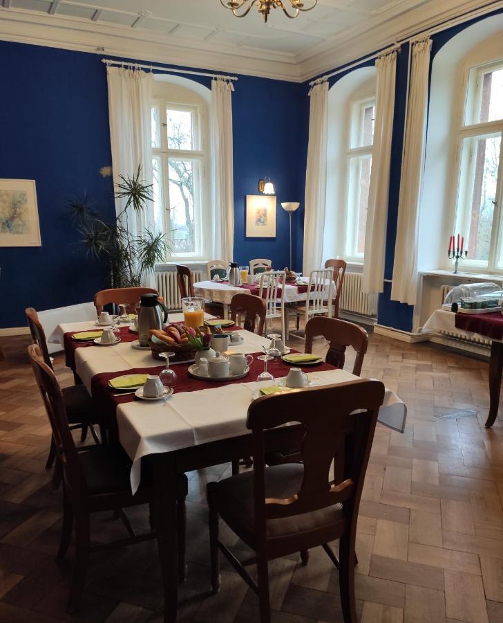 Herrenhaus Schmoelen Gbr Bennewitz Luaran gambar